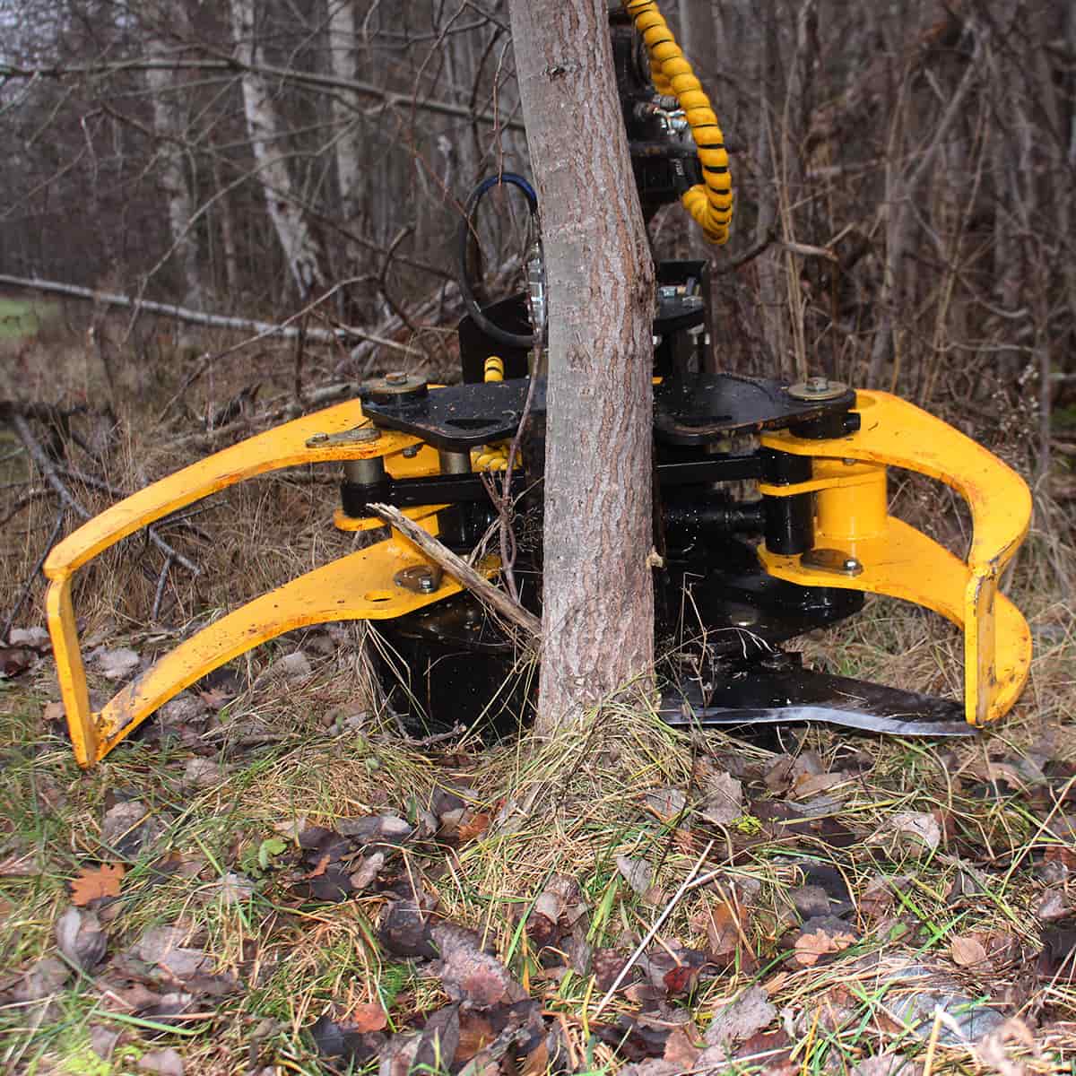 Wood Chopper Grapple extends the range of applications on your